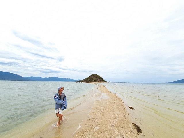 Nằm mơ thấy đi bộ trên biển 