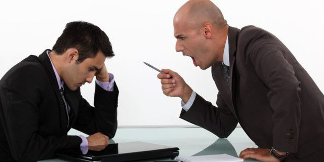 Ông chủ mơ thấy một lời nguyền