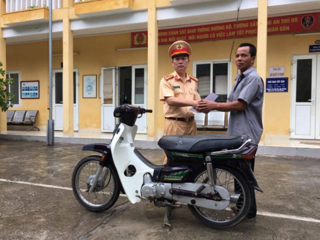 Xe máy được tìm thấy lại sau khi bị trộm