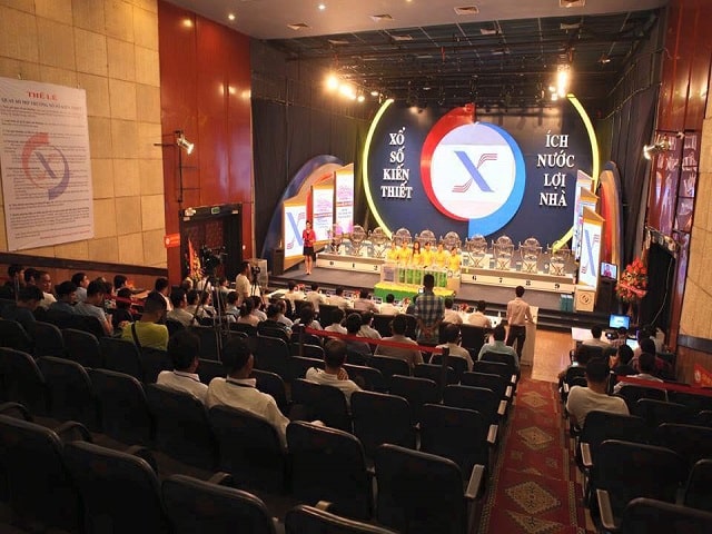 Sự so sánh giữa Công ty Trung ương và Công ty Trung ương theo công ty kỹ thuật