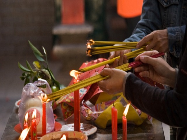 Giai đoạn là tạo ra điện thoại bằng tiền