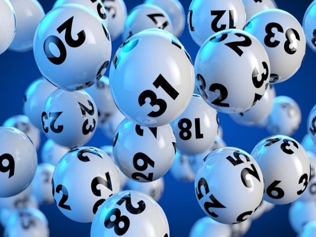 Danh sách ba người chơi theo quy luật bóng đường