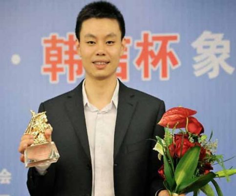 Hình ảnh anh chàng nhà họ Hứa đoạt giải quán quân