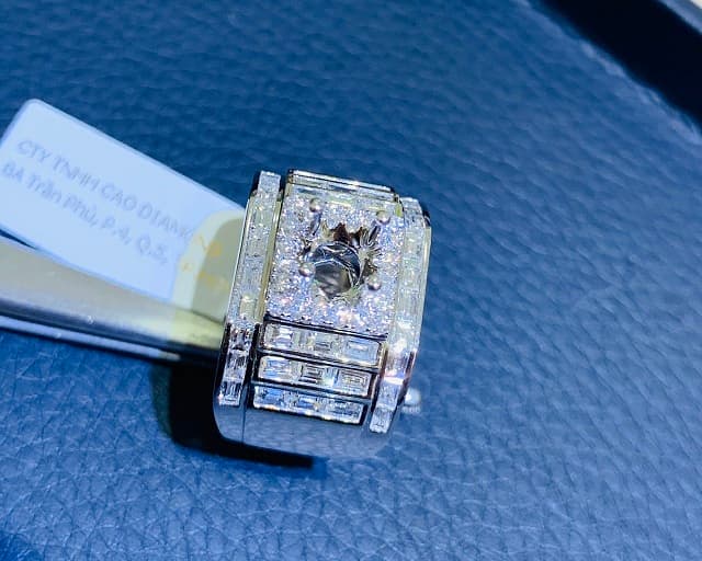 Nằm mơ thấy chiếc nhẫn kim cương 