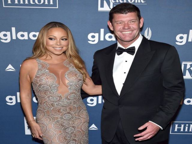 Toàn bộ rất nhiều người đóng gói và chăm sóc mariah