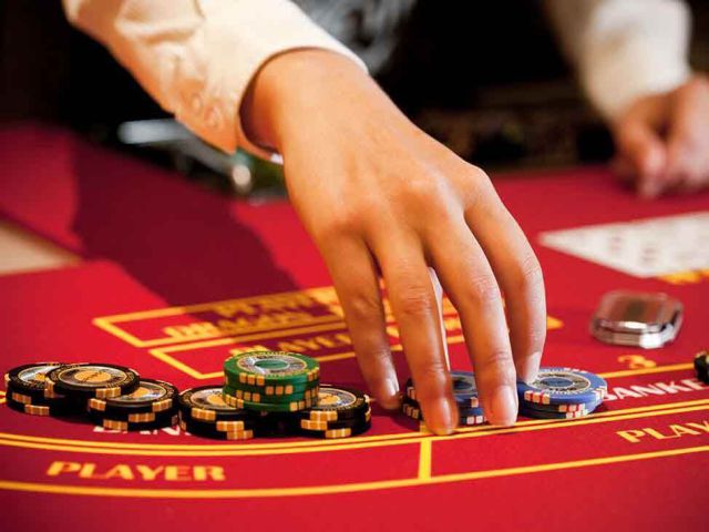 Baccarat có cách chơi đơn giản Baccarat có một khoảng thời gian tồi tệ