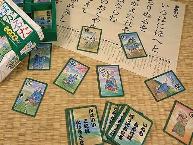 Cách chơi Iroha Karuta rất đơn giản