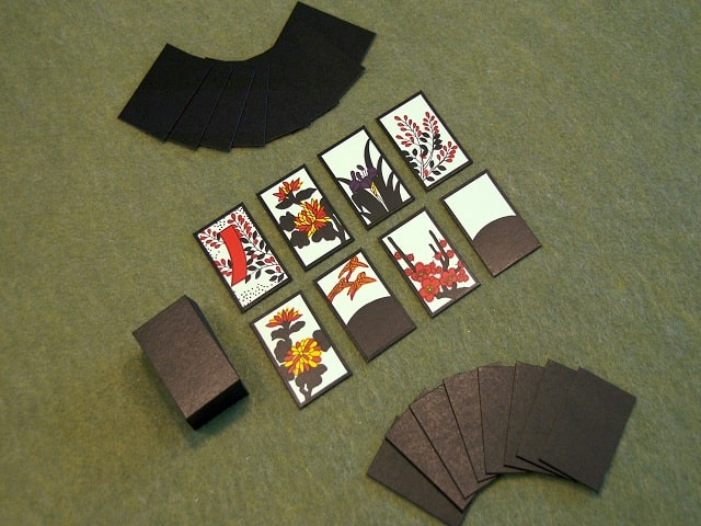 Thẻ Hanafuda có 48 la