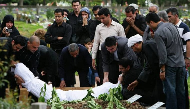 Một người đàn ông mơ thấy cha mình đã chết