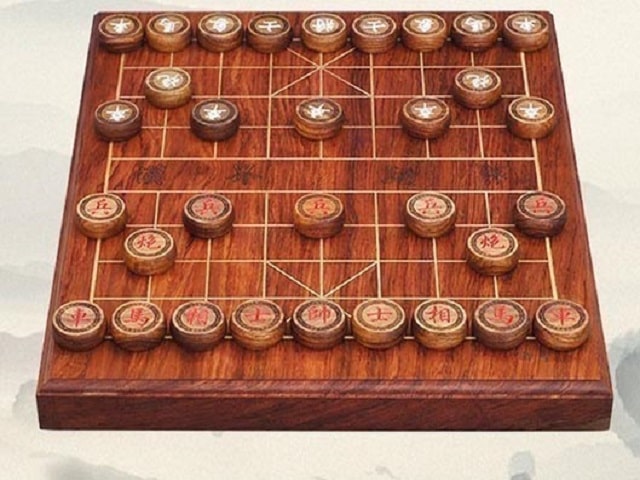 Bạn có nhiều đặc điểm khác nhau giữa bạn và vua