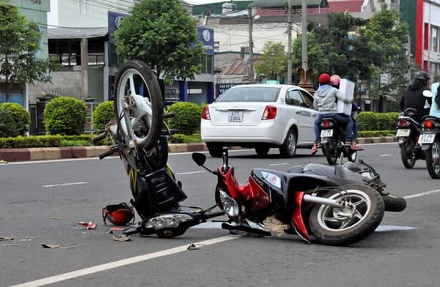 Đừng thay người anh gặp tai nạn 