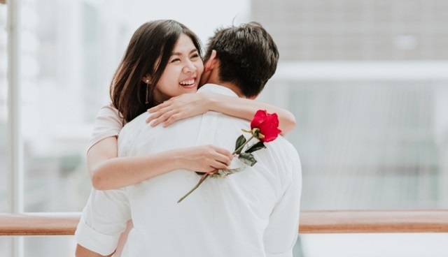 Nằm mơ thấy chồng cũ có bồ