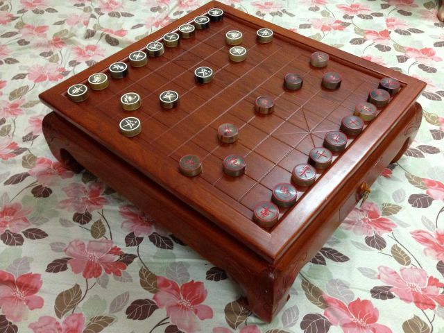 Quân Xe có nằm ở vị trí góc ngoài cùng của bàn cò