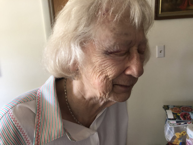 Đừng khóc đừng khóc