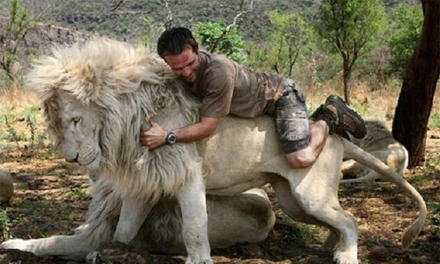 Tên của con vật là gì?