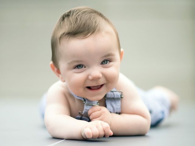 Nằm mơ thấy cậu bé nghịch ngợm