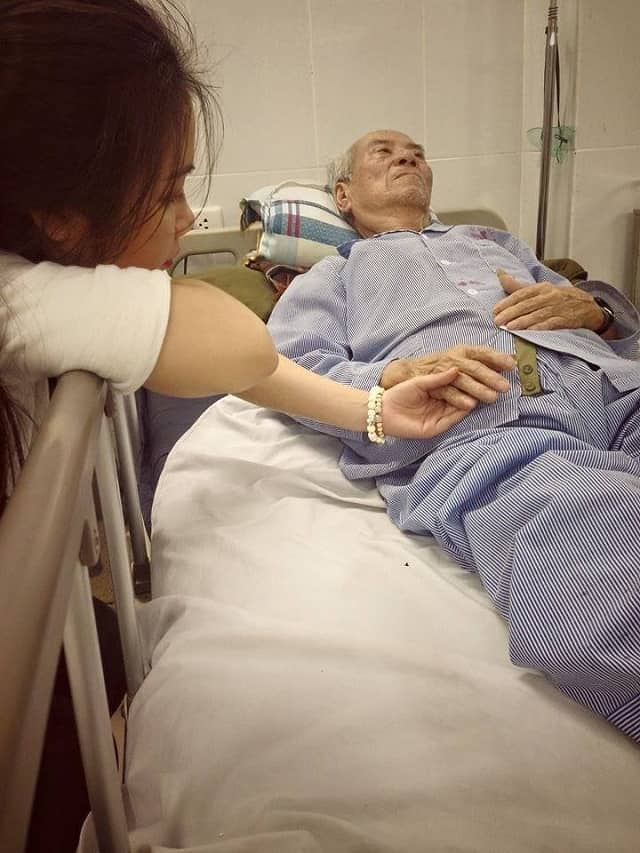 Anh ta nói một cách đáng ngại rằng đó là sự thật