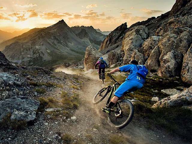 Nằm mơ thấy đi xe đạp đánh con gì?