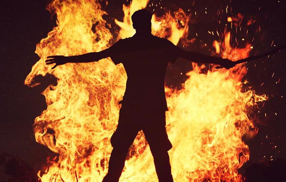 Nằm mơ thấy người thân chết cháy