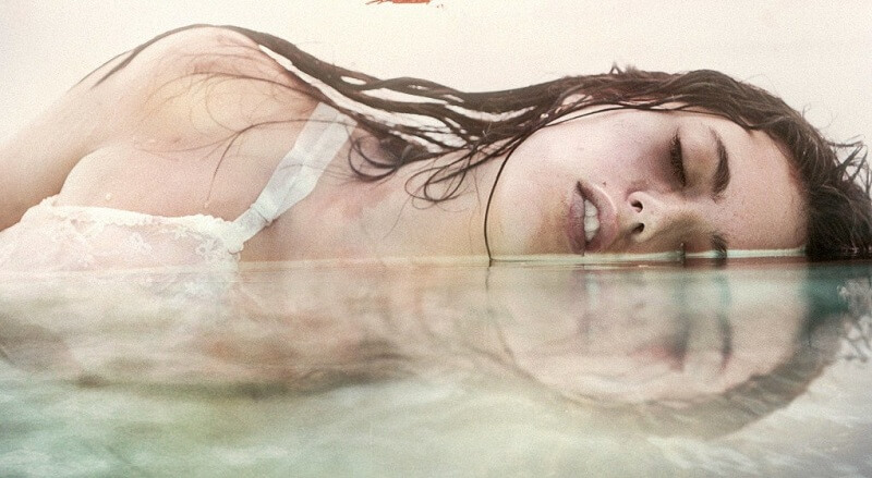 Nằm mơ thấy xác chết trôi sông là điềm lạ