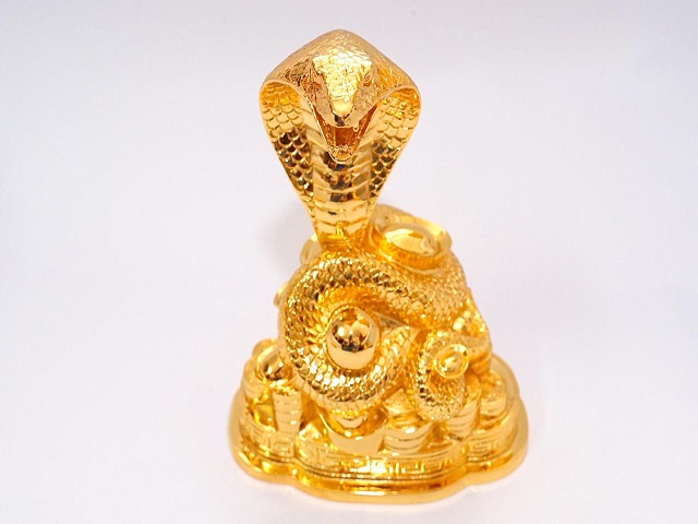 Giấc mơ về một vật rắn làm bằng kim loại