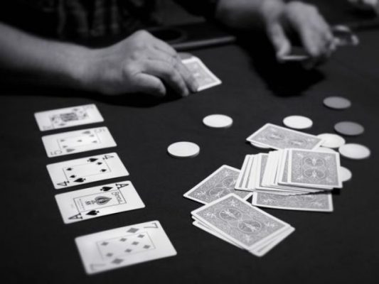 Hướng dẫn cách chơi Poker