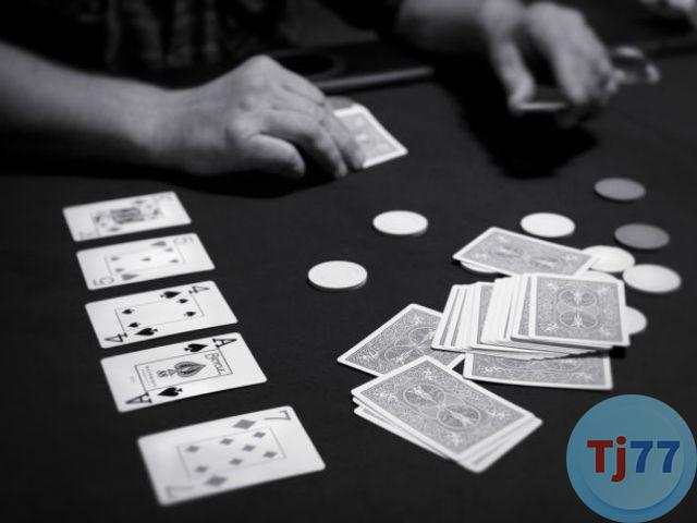 Hướng dẫn cách chơi Poker