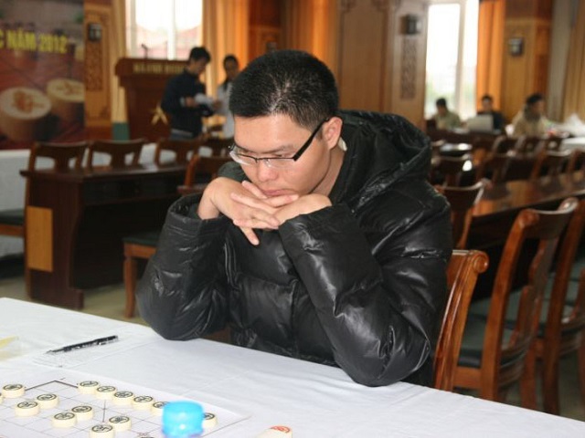 Co vua nguyen hoang lam