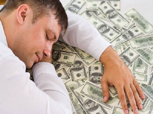 Nằm mơ thấy người khác cho tiền có ý nghĩa gì