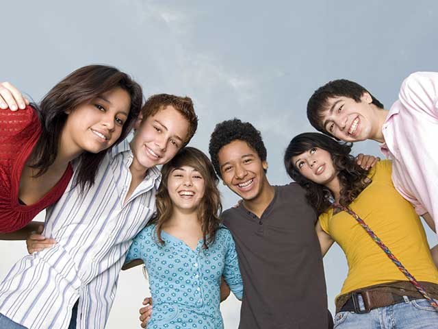 Những con số may mắn khi mơ thấy bạn bè