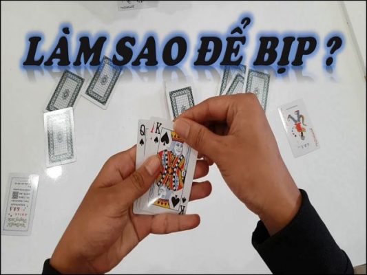 Chia bài Liêng bịp