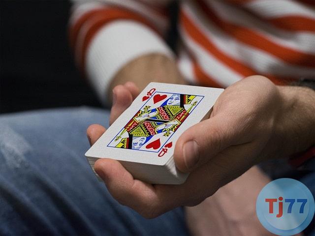 Cách chơi bài Tú Lơ Khơ