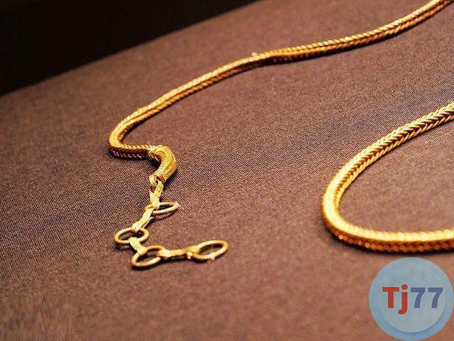 Nằm mơ thấy dây chuyền vàng