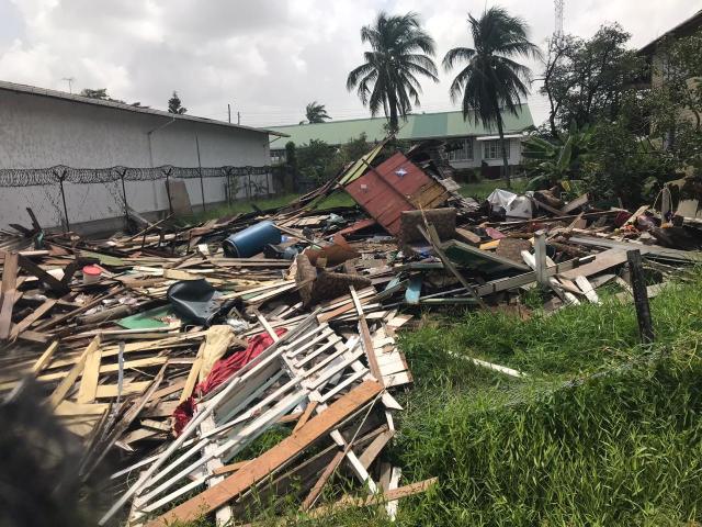 Nằm mơ thấy nhà bị sập