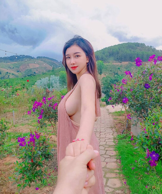 Triệu Vân thả ngực rông chơi khắp nơi