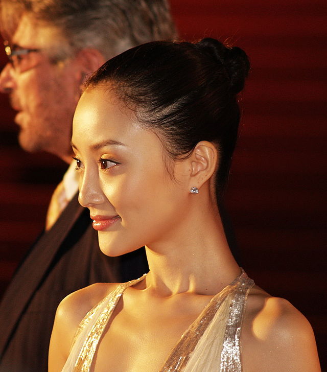 em gái Lý Tiểu Lộ