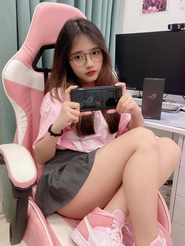 Hương Lulii lộ clip