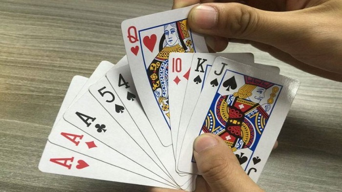 Cách chơi Poker