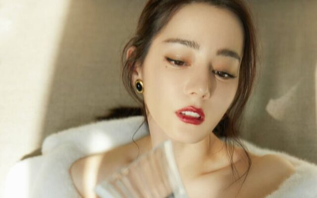 Địch Lệ Nhiệt Ba clip nóng