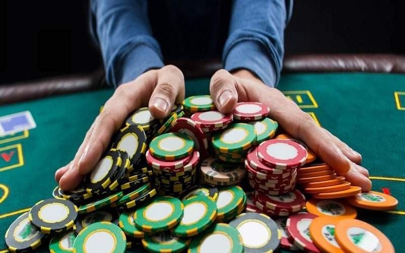 Con chip tiền của sòng bạc được gọi là 13 là gì